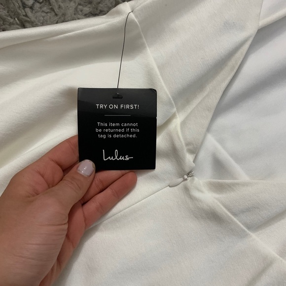 NWT Lulu’s white dress - Picture 3 of 4
